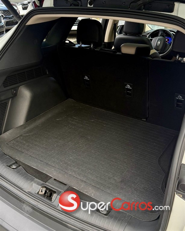 2020 Ford Escape Titanium — foto 5 / 9