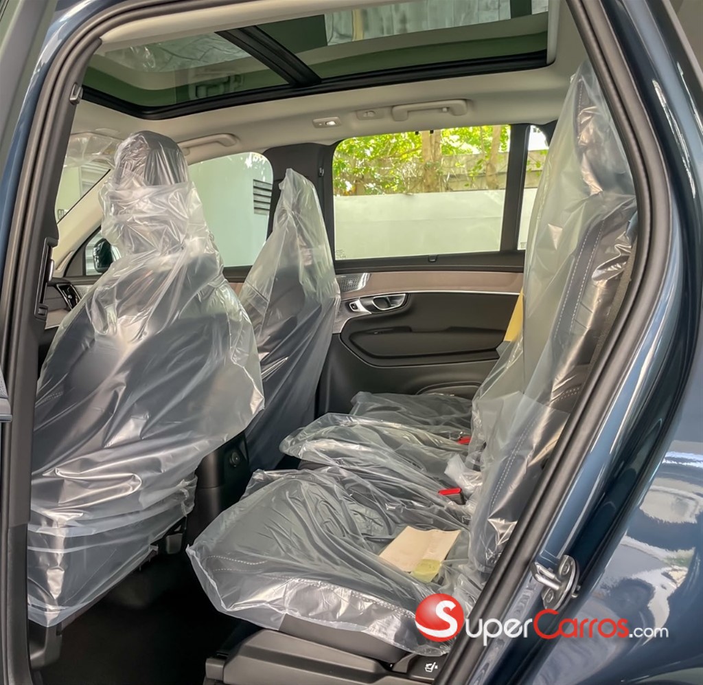 2027 Volvo XC90 T8 Excellence — foto 7 / 12