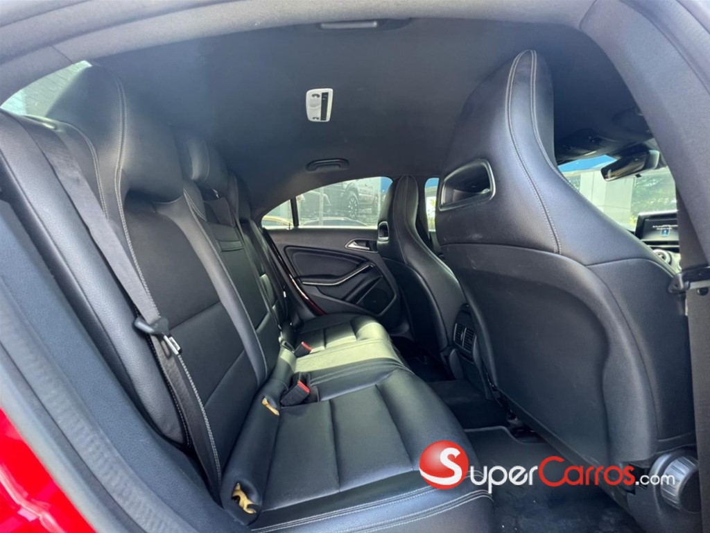 2016 Mercedes-Benz Clase CLA 250 — foto 2 / 12
