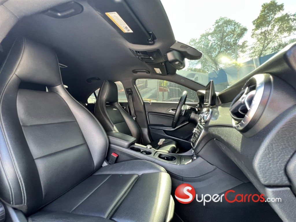 2016 Mercedes-Benz Clase CLA 250 — foto 3 / 12