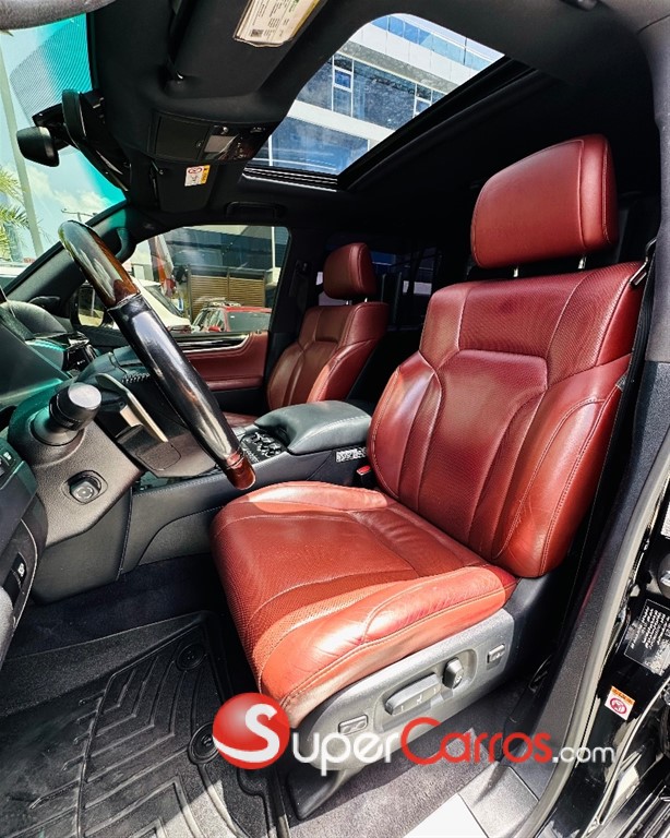 2016 Lexus LX 570 — foto 4 / 12