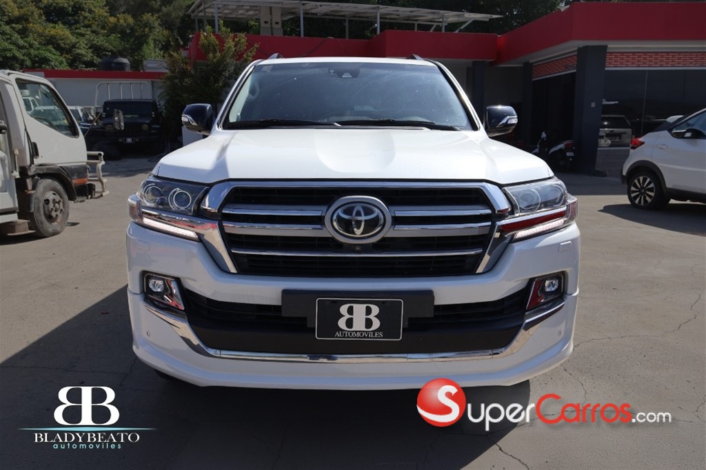 2020 Toyota Land Cruiser VXR — foto 3 / 12