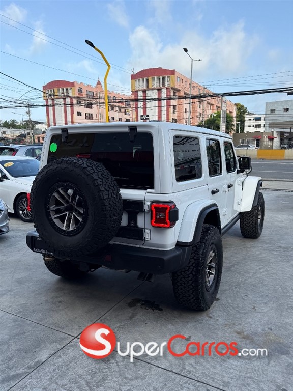 2024 Jeep Wrangler Rubicon 392 — foto 8 / 12