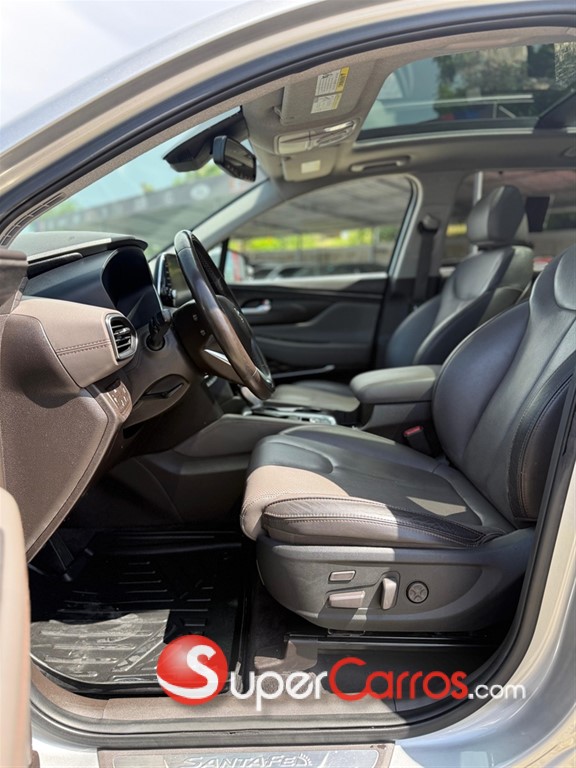 2020 Hyundai Santa Fe Limited — foto 6 / 9