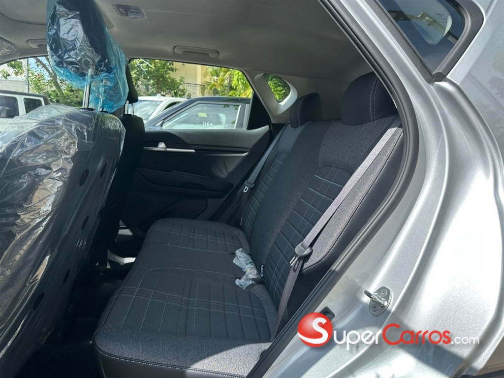 2027 Kia Sonet FULL — foto 6 / 9
