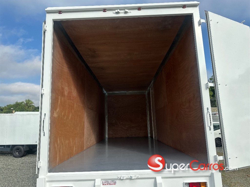 2027 Isuzu FTR 21 Pies — foto 8 / 9