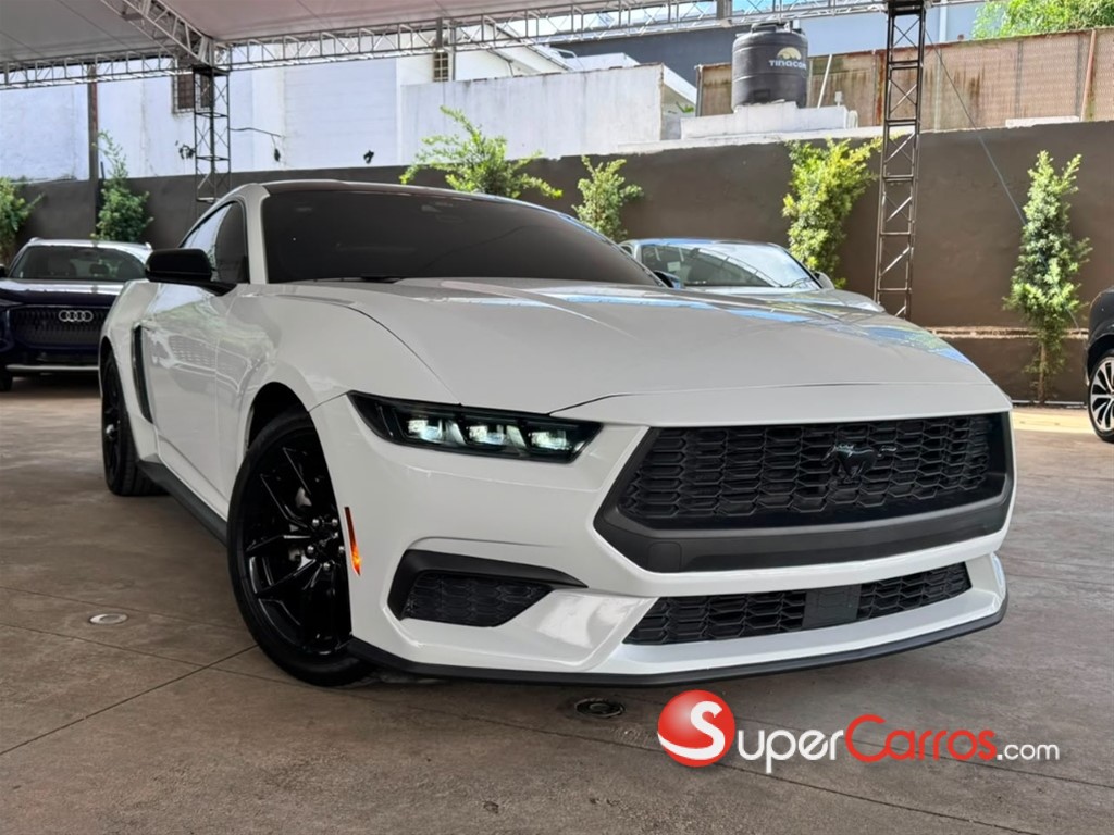 2024 Ford Mustang Ecoboost — foto 7 / 12