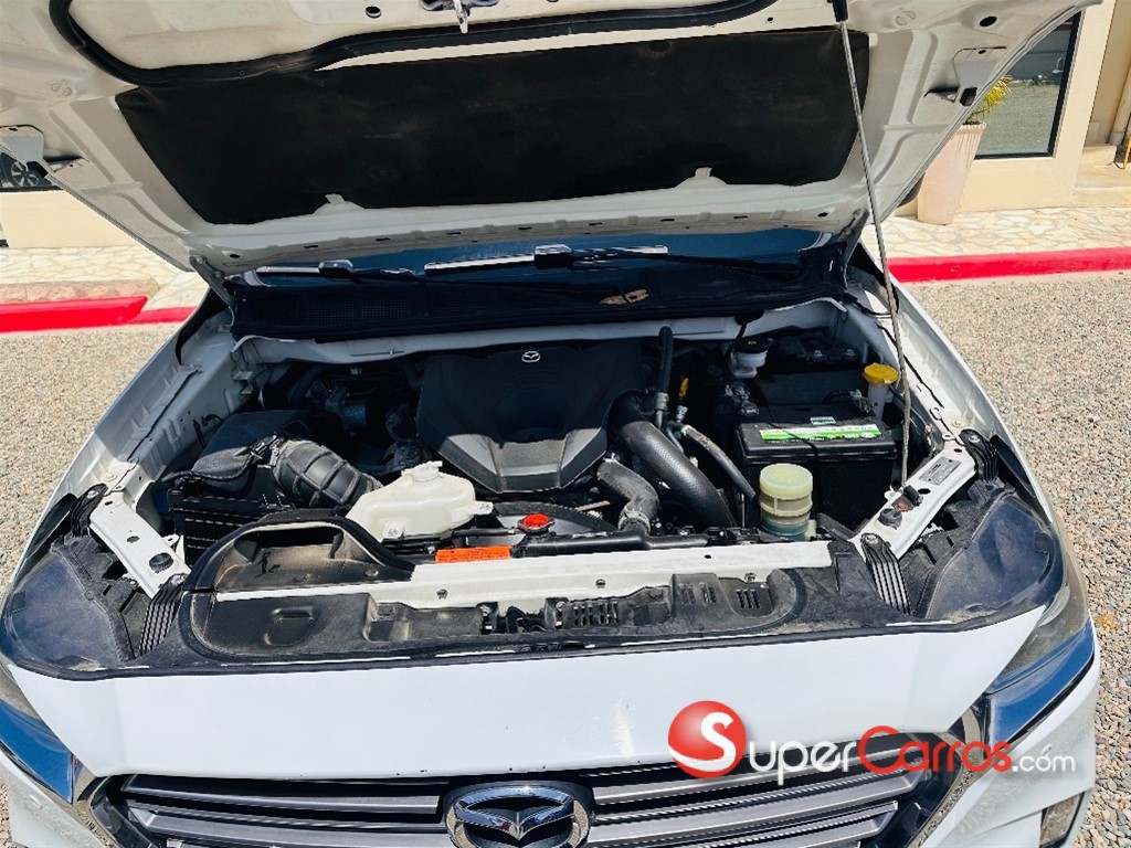 2023 Mazda BT-50 Full — foto 6 / 10