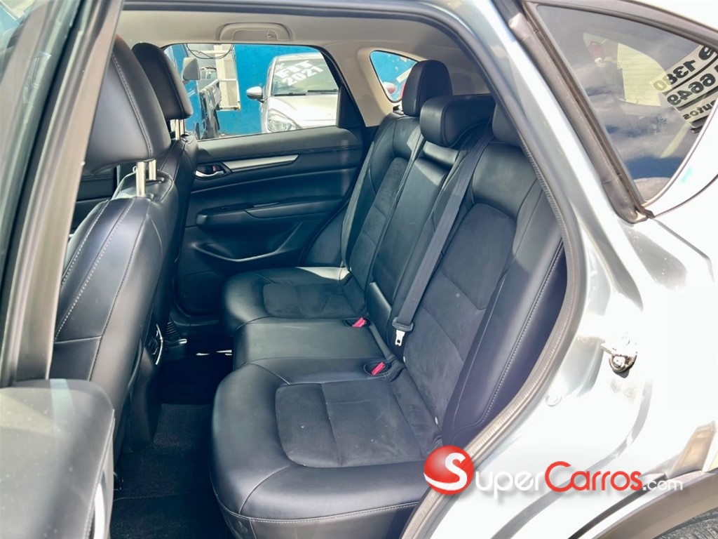 2021 Mazda CX-5 Touring — foto 6 / 7