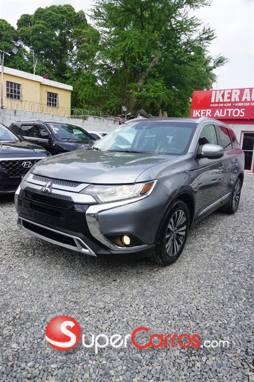 2020 Mitsubishi Motors Outlander SEL