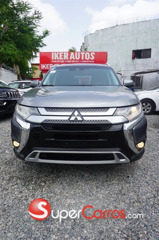 2020 Mitsubishi Motors Outlander SEL — foto 2 / 10