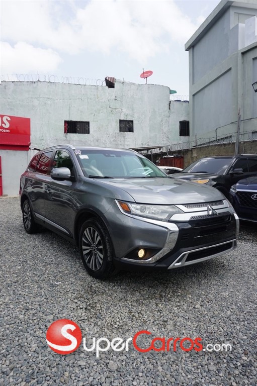 2020 Mitsubishi Motors Outlander SEL — foto 3 / 10