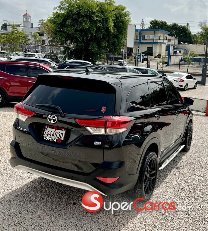 2019 Toyota Rush — foto 6 / 12