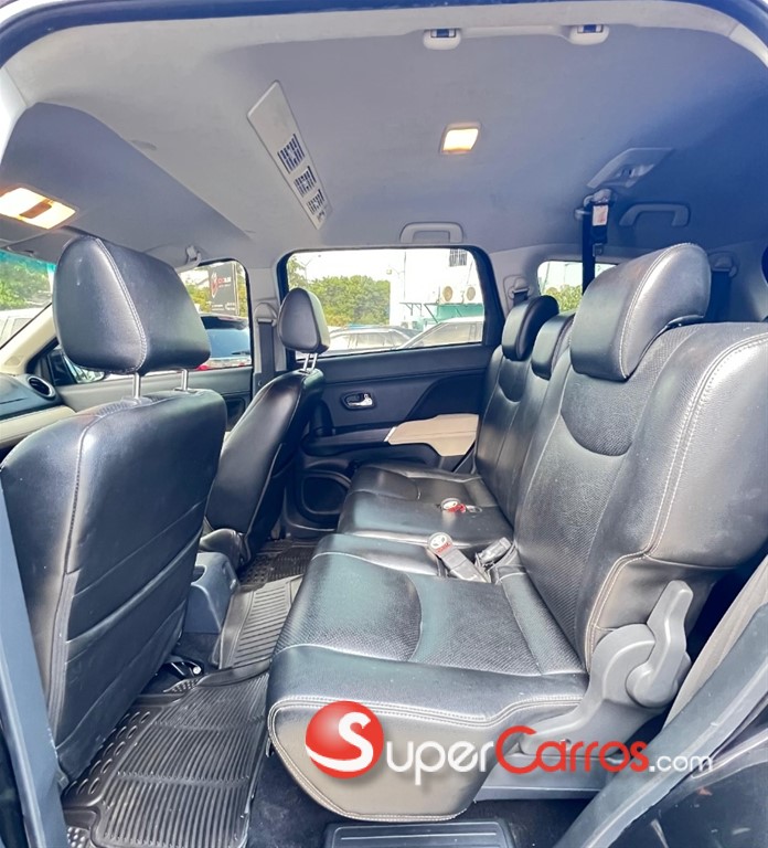 2019 Toyota Rush — foto 11 / 12