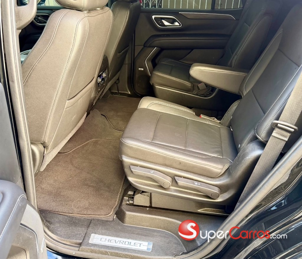 2021 Chevrolet Tahoe LT — foto 11 / 12