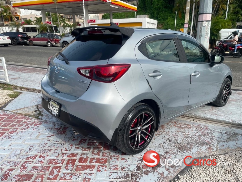 2017 Mazda Demio — foto 4 / 10