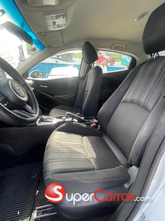 2017 Mazda Demio — foto 7 / 10