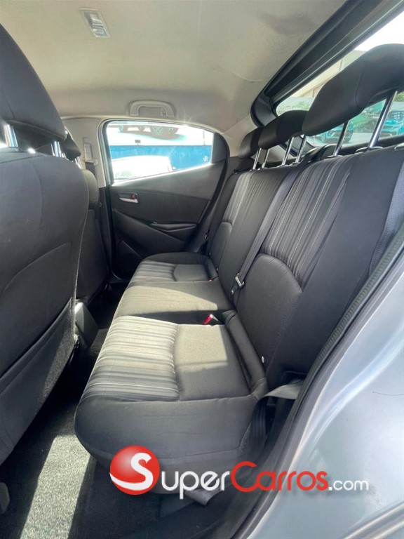 2017 Mazda Demio — foto 8 / 10