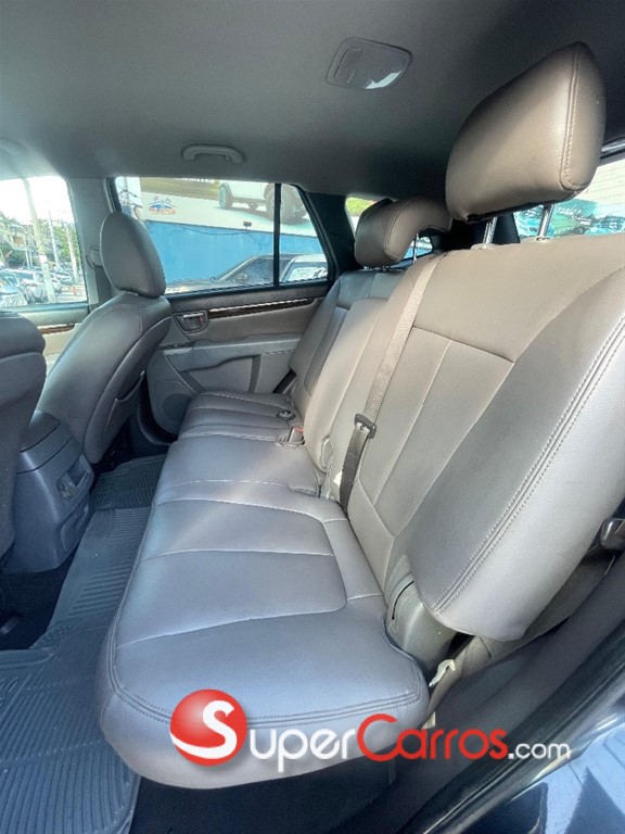 2011 Hyundai Grand Santa Fe — foto 8 / 9