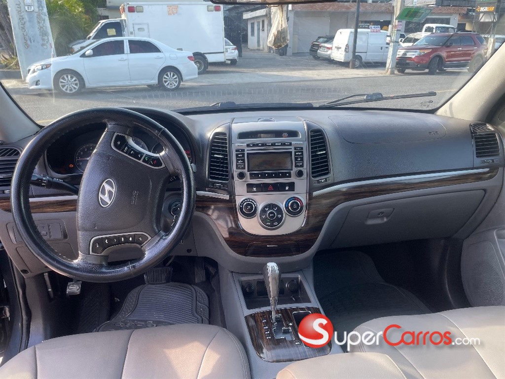 2011 Hyundai Grand Santa Fe — foto 9 / 9