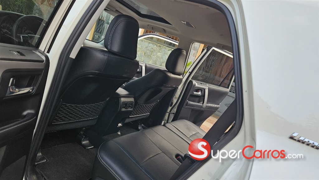 2020 Toyota 4 Runner Limited — foto 5 / 12