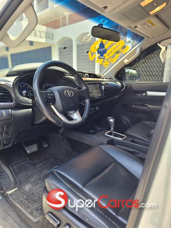 2018 Toyota Hilux SRV — foto 6 / 11