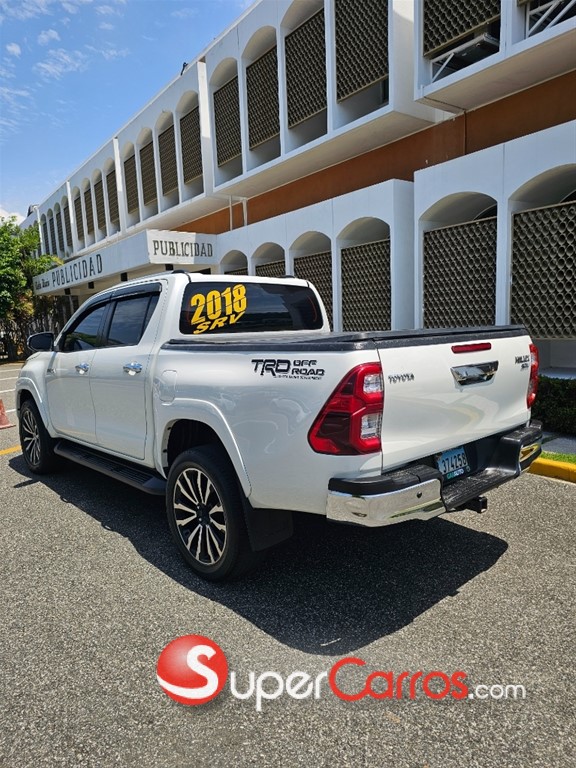 2018 Toyota Hilux SRV — foto 7 / 11