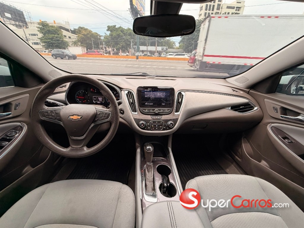 2020 Chevrolet Malibu LT — foto 10 / 12