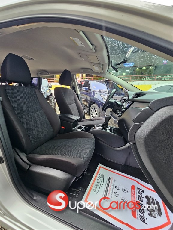 2018 Nissan Rogue S — foto 6 / 10