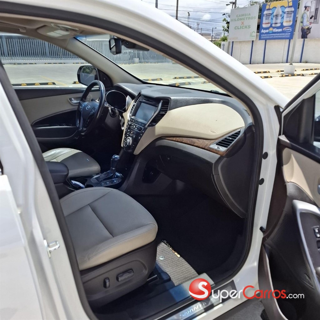 2017 Hyundai Santa Fe Ultimate — foto 8 / 12