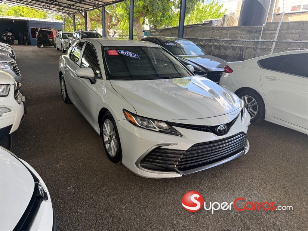 2022 Toyota Camry LE — foto 3 / 10
