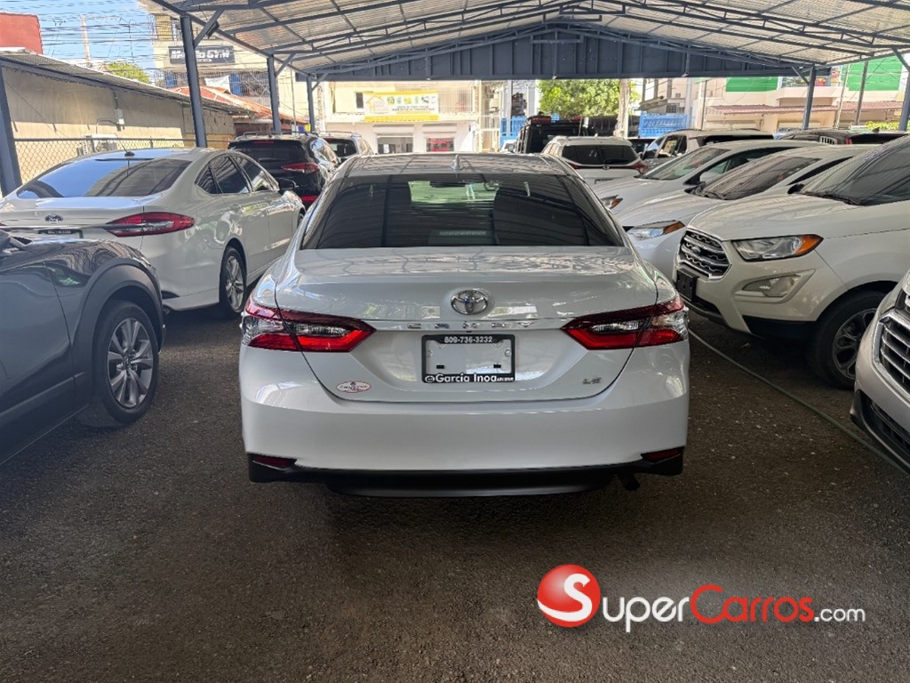 2022 Toyota Camry LE — foto 6 / 10
