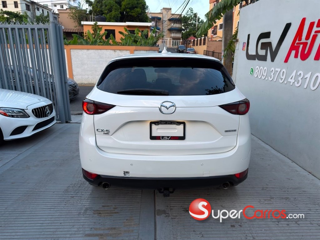 2020 Mazda CX-5 Touring — foto 8 / 12