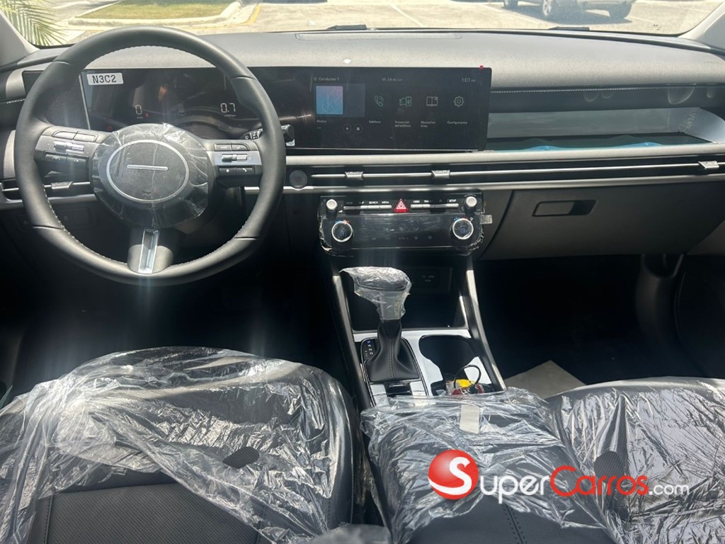 2026 Hyundai Tucson Signature — foto 2 / 8