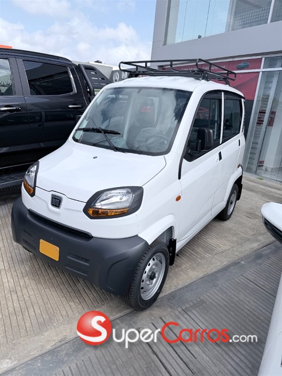2025 Bajaj Qute — foto 3 / 8