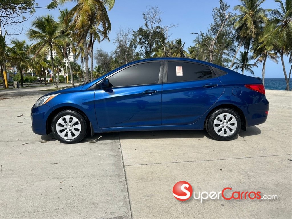 2016 Hyundai Accent SE — foto 4 / 12