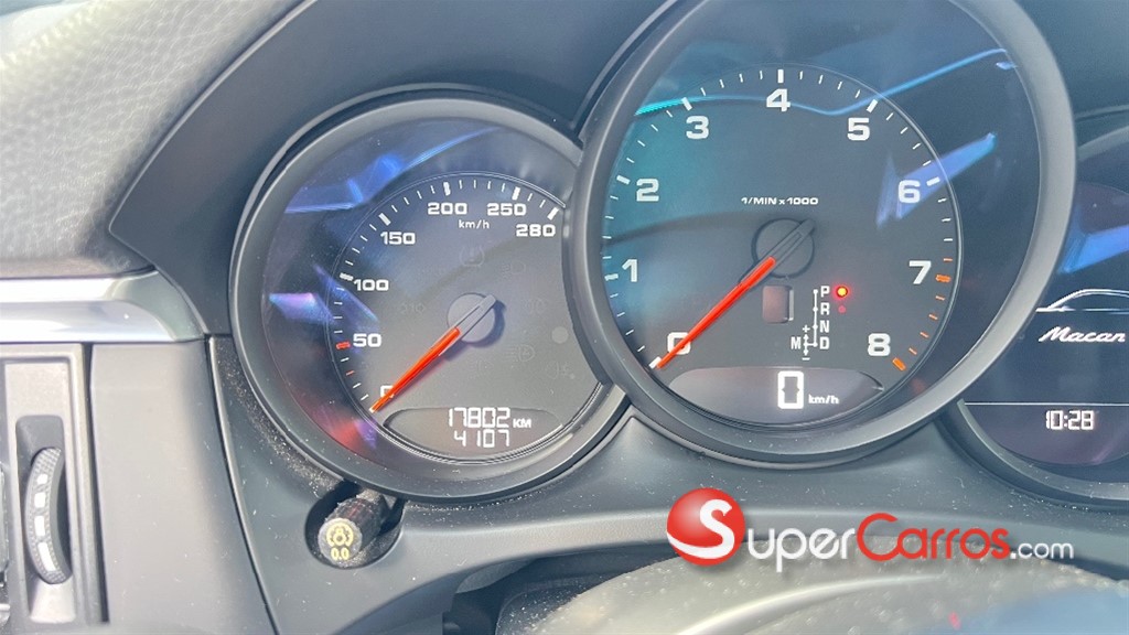 2019 Porsche Macan — foto 12 / 12