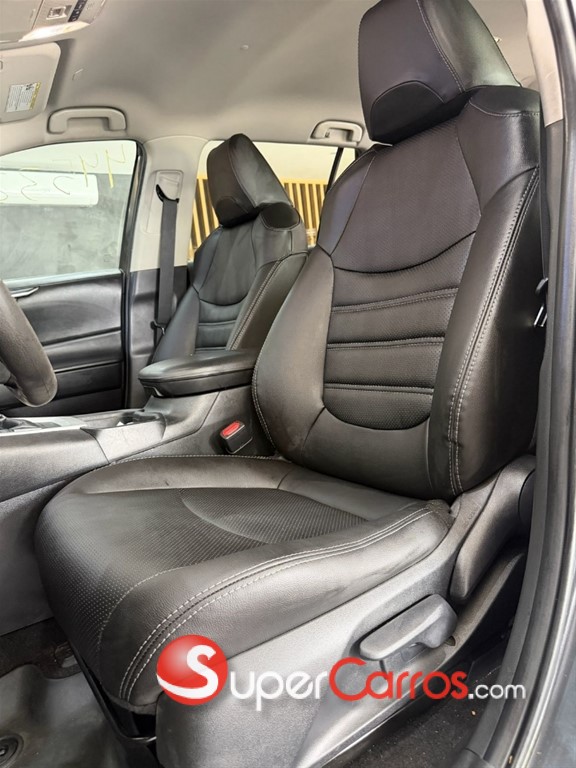 2023 Toyota RAV4 LE — foto 6 / 10