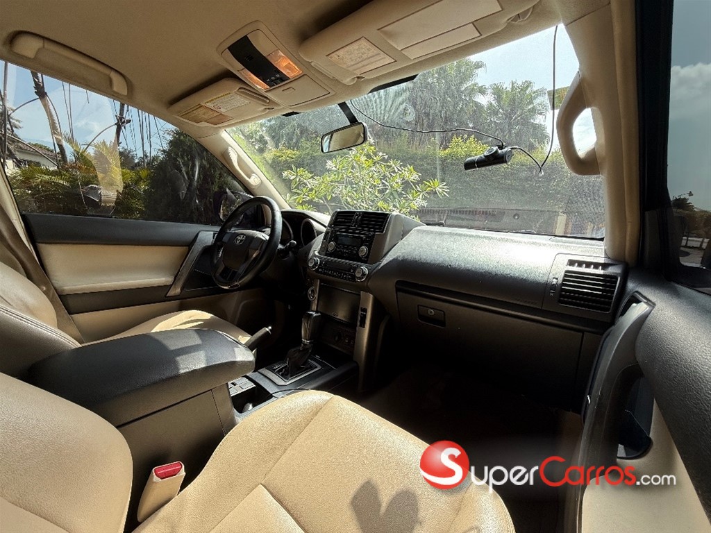 2013 Toyota Land Cruiser Prado TXL — foto 8 / 10