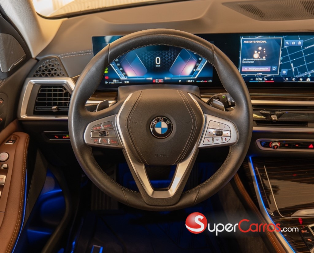 2023 BMW X 7 XDRIVE 40i — foto 6 / 12