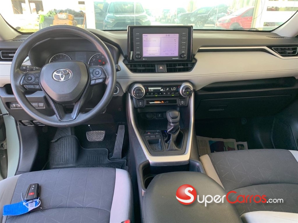 2020 Toyota RAV4 XLE — foto 5 / 12