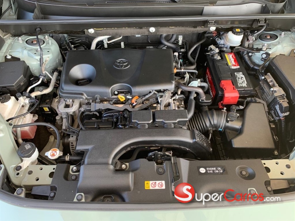 2020 Toyota RAV4 XLE — foto 10 / 12