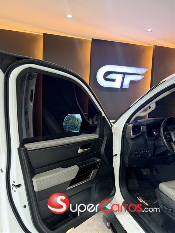 2023 Toyota Tundra LIMITED — foto 4 / 10