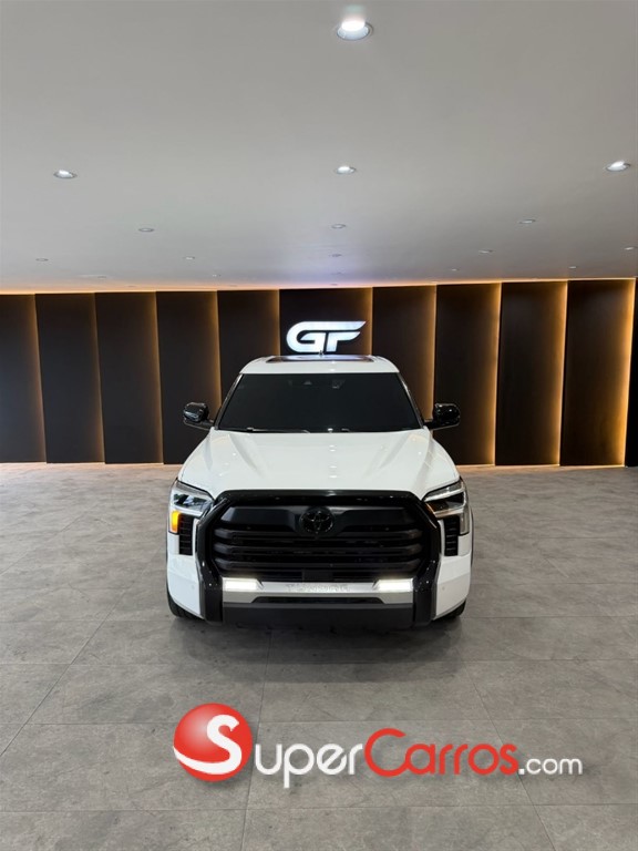 2023 Toyota Tundra LIMITED — foto 8 / 10