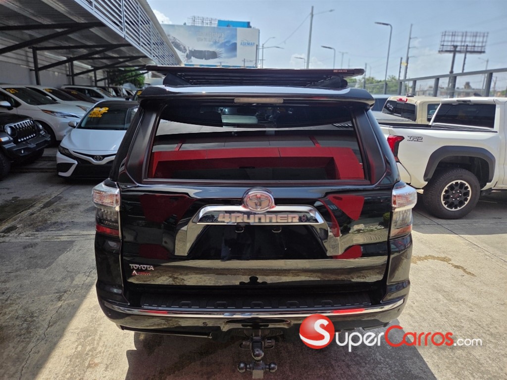 2023 Toyota 4 Runner Limited — foto 7 / 12