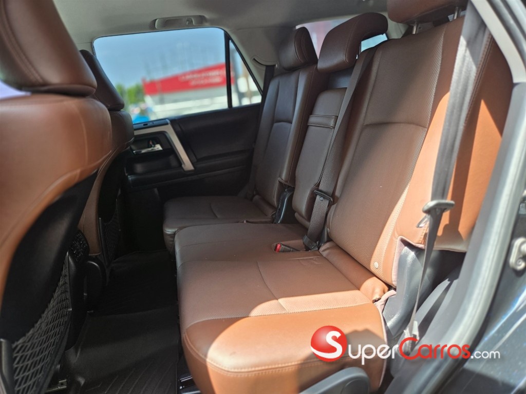 2023 Toyota 4 Runner Limited — foto 9 / 12