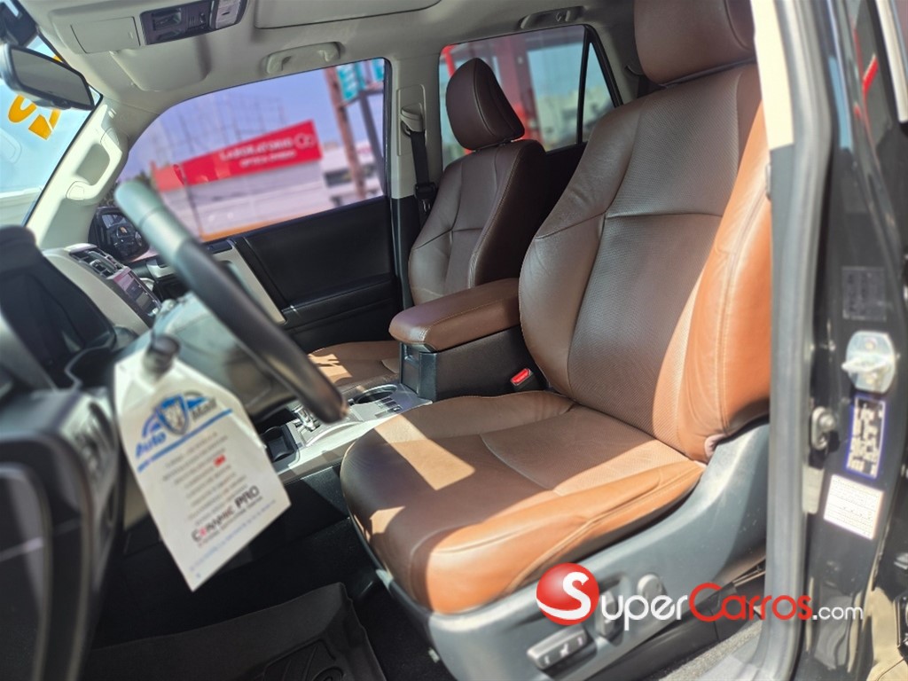 2023 Toyota 4 Runner Limited — foto 10 / 12