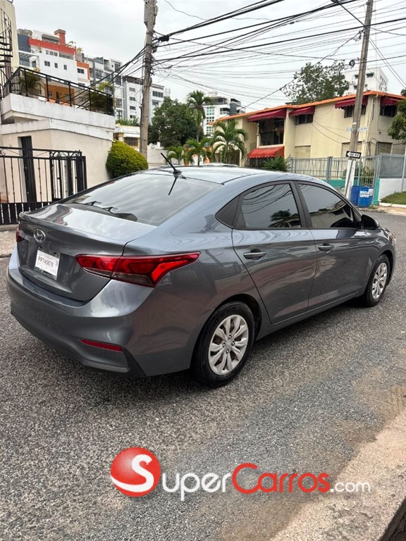 2020 Hyundai Accent — foto 4 / 9