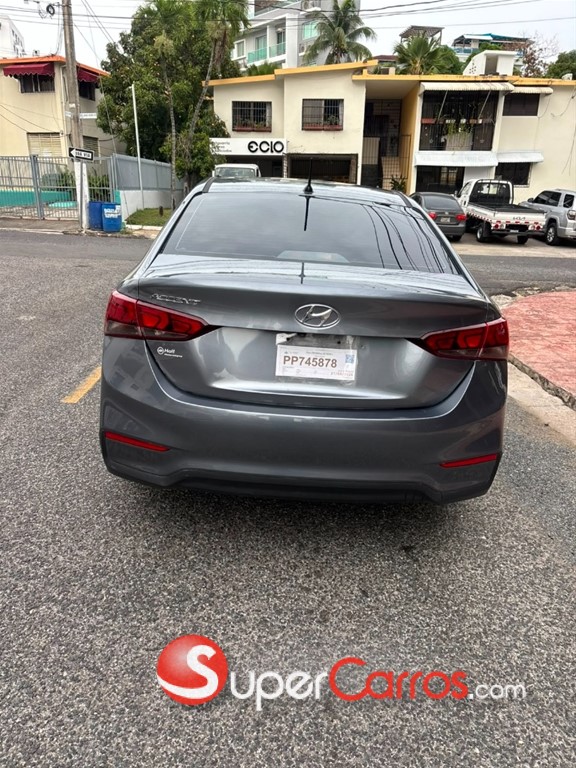 2020 Hyundai Accent — foto 9 / 9