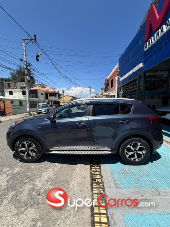 2020 Kia Sportage LX — foto 9 / 12